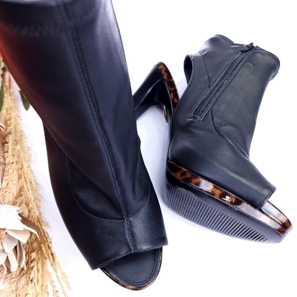 Diane Von Furstenberg Black Leather Platform Thick Heels Sz 8m - Picture 13 of 13